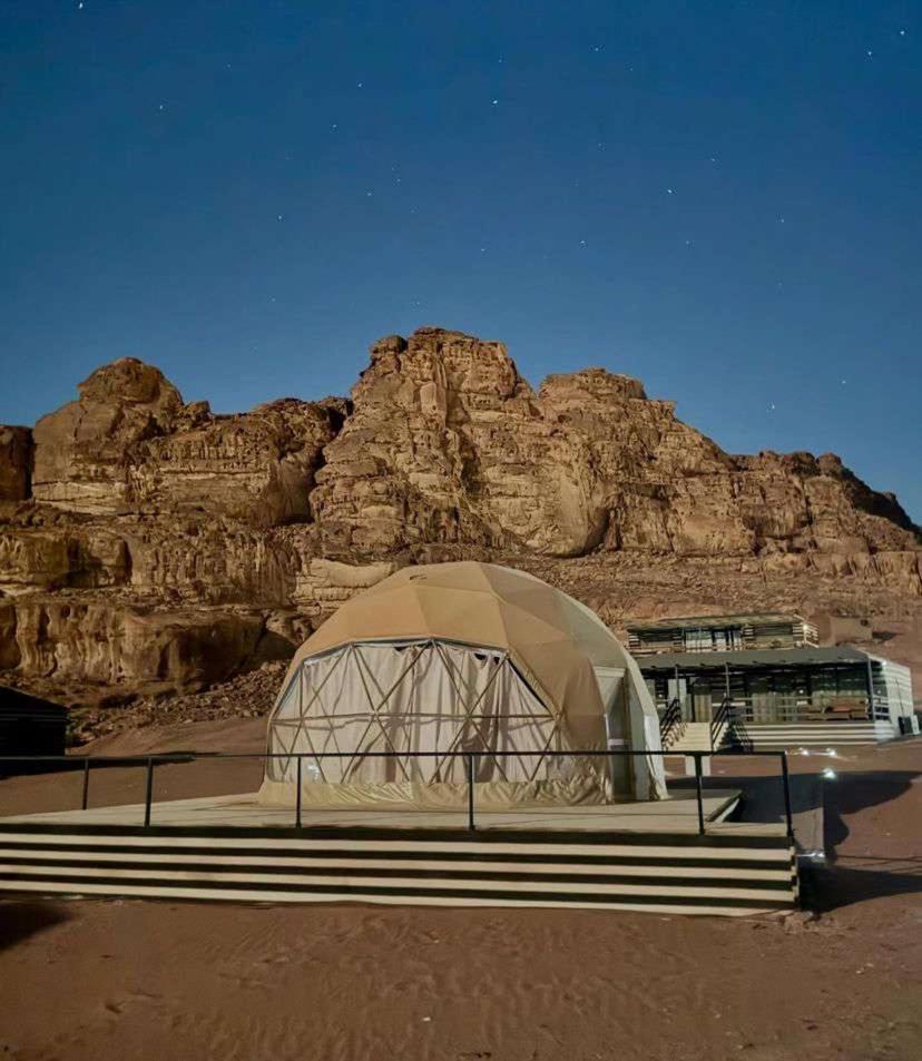 Wadi Rum Bedouin Style Camp Hotel Exterior photo