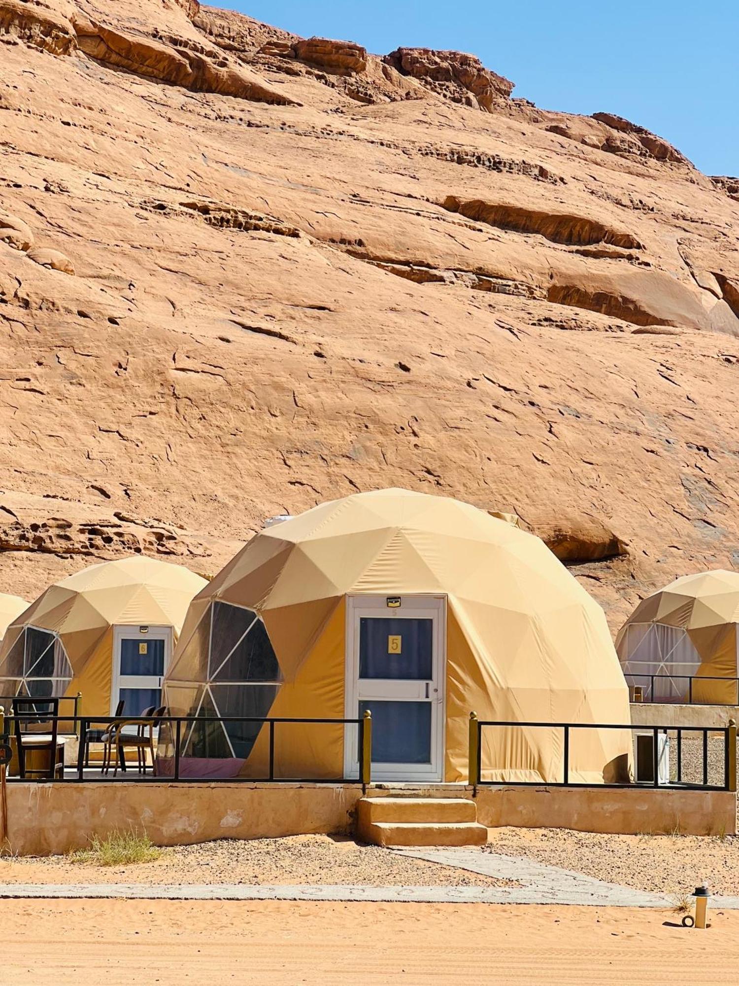 Wadi Rum Bedouin Style Camp Hotel Exterior photo